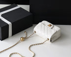CHANEL FLAP BAG 17CM WHITE LAMBSKIN GOLD HARDWARE
