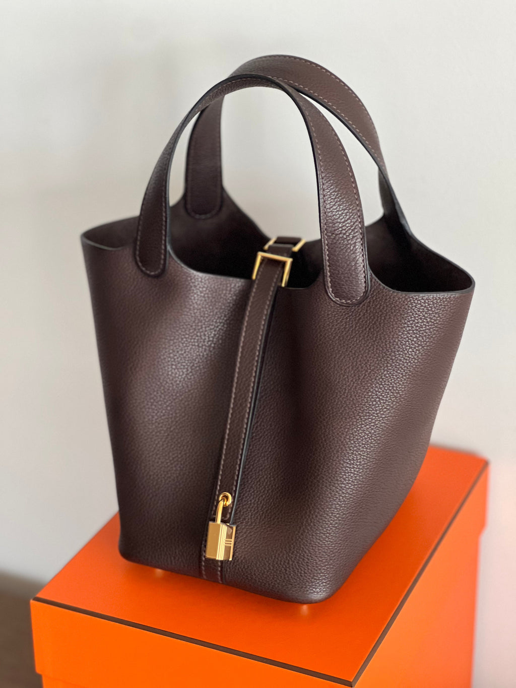 Hermès Picotin Lock 18 – Ébène Dark Brown with Gold Hardware