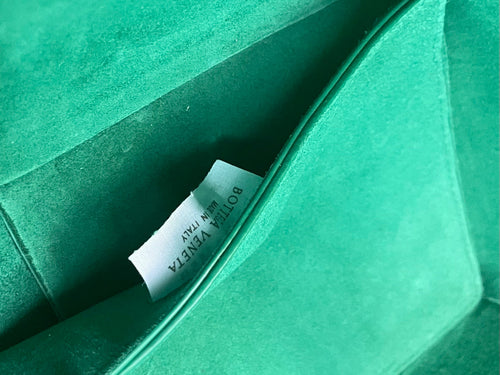 ARCO TOTE 36 IN KAITOKE GREEN CALFSKIN