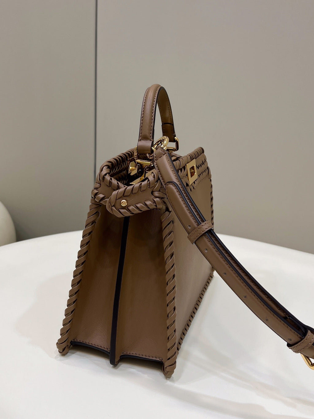 PEEKABOO ISEEU 27 IN BROWN SMOOTH CALFSKIN WITH WOVEN TRIM GOLD HARDWARE