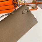 KELLY CUT 31 IN MOCHA BROWN CALFSKIN WITH GOLD HARDWARE