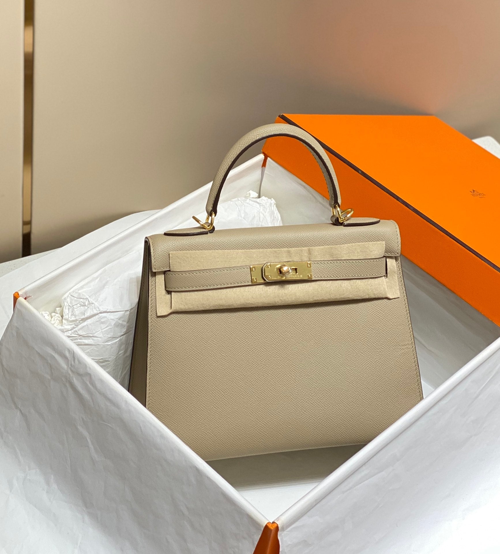 KELLY 28CM IN TRENCH EPSOM CALFSKIN GOLD HARDWARE