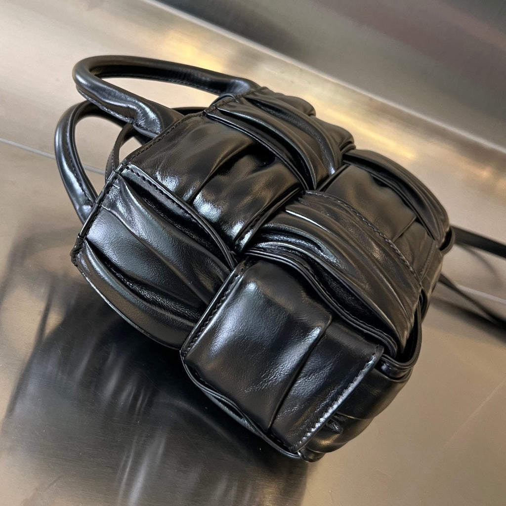 CANDY ARCO TOTE 20 IN BLACK SOFT LAMBSKIN