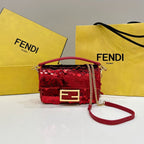 BAGUETTE MINI 19 IN RED SEQUINS GOLD HARDWARE
