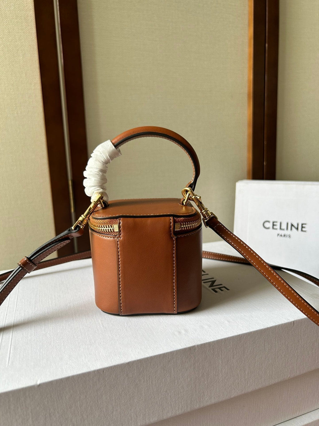 MINI VANITY CASE CUIR TRIOMPHE 9 IN BRONZE BROWN SMOOTH CALFSKIN