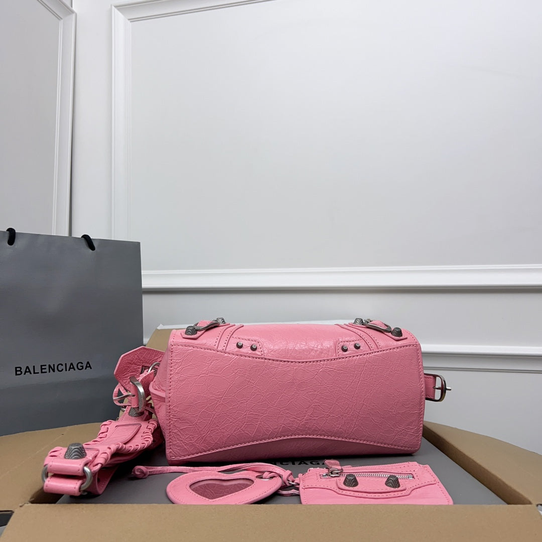NEO CAGOLE 26 IN FLAMINGO PINK LAMBSKIN