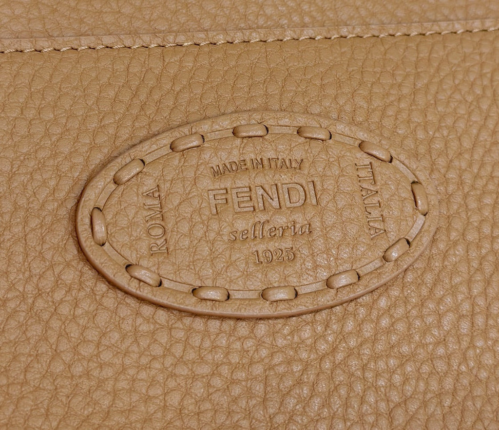 PEEKABOO ISEEU 33 IN CIDER BROWN GRAINED CALFSKIN SILVER HARDWARE