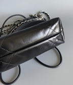 CC HOBO MINI 20CM BLACK LAMBSKIN SHW