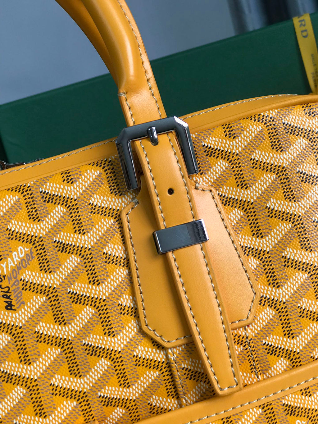 AMBASSADE DOCUMENT CASE 35 IN YELLOW GOYARDINE CANVAS