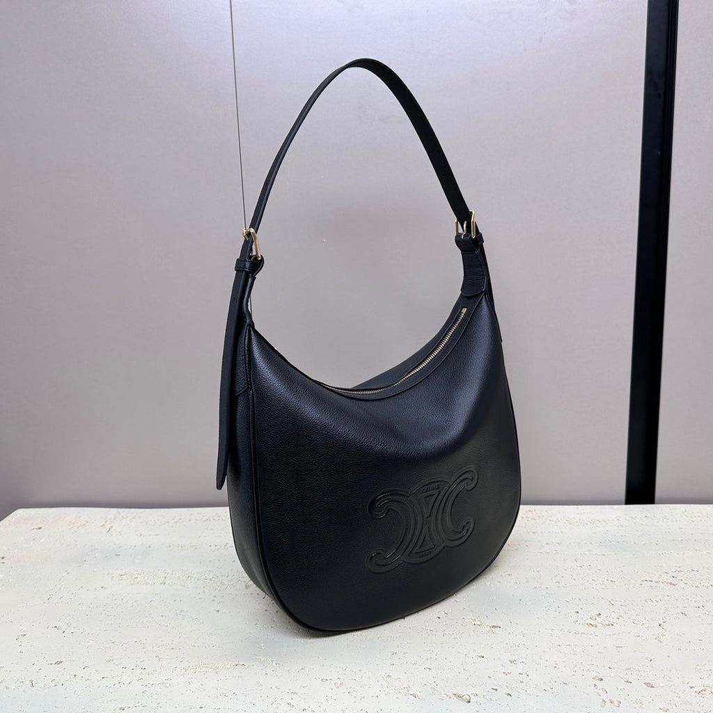 MEDIUM 30 HELOÏSE BAG CUIR TRIOMPHE IN BLACK SUPPLE CALFSKIN