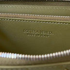 BOTTEGA VENETA INTRECCIATO 19 WALLET IN OLIVE GREEN CALFSKIN