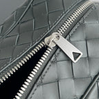 INTRECCIATO CLUTCH 26 IN CORDUROY GRAY CALFSKIN