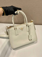 PRADA MEDIUM GALLERIA BAG 28 IN WHITE SMOOTH CALFSKIN GOLD HARDWARE