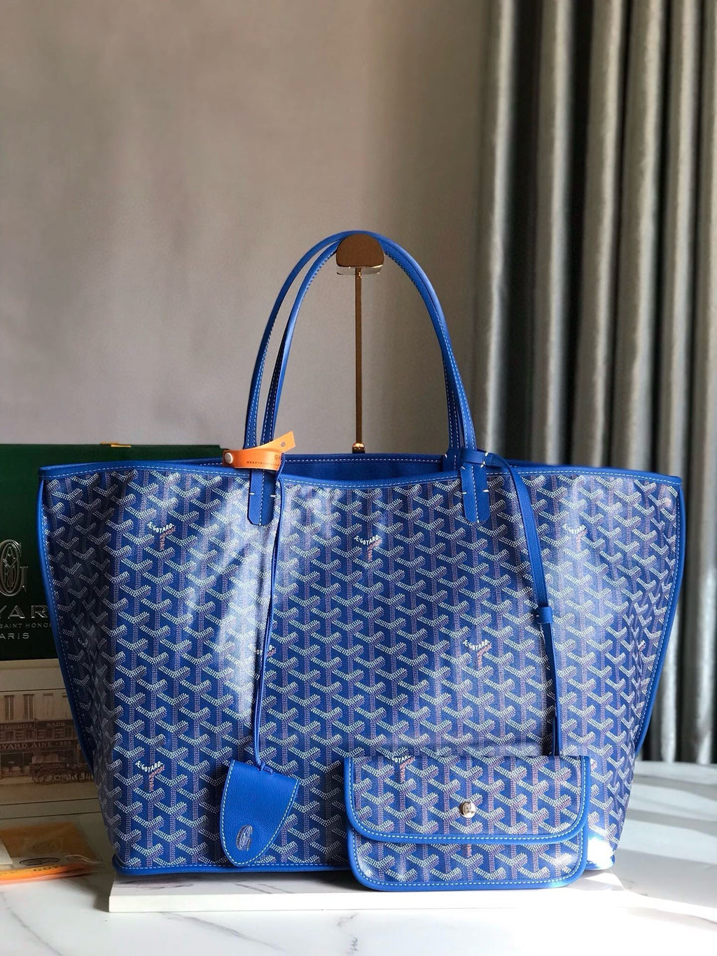 GOY REVERSIBLE ANJOU 39*32*19