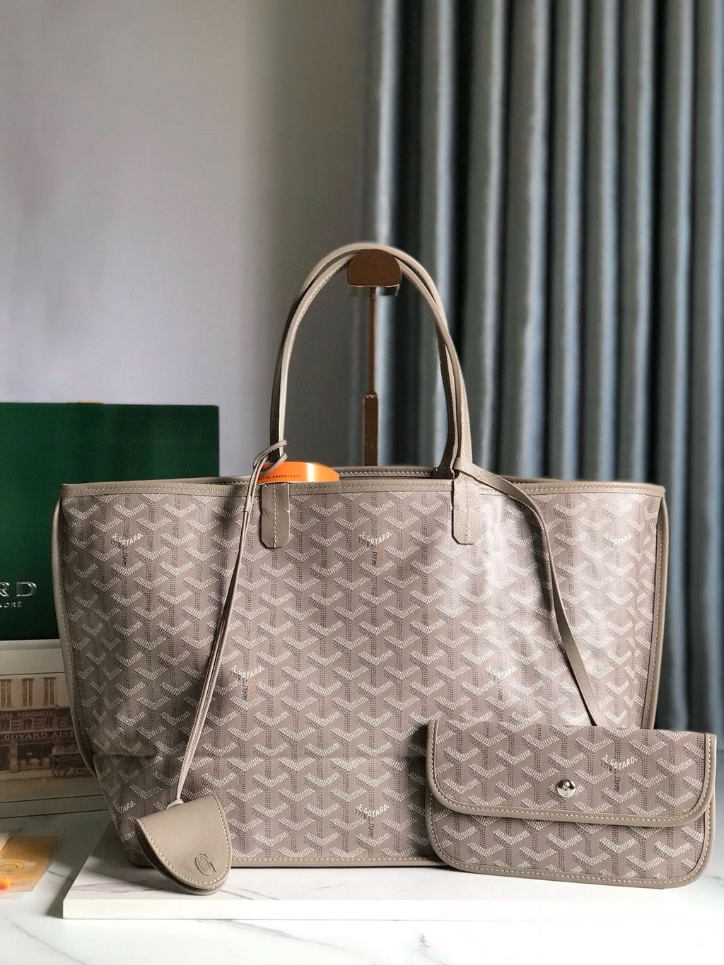 GOY REVERSIBLE ANJOU 39*32*19