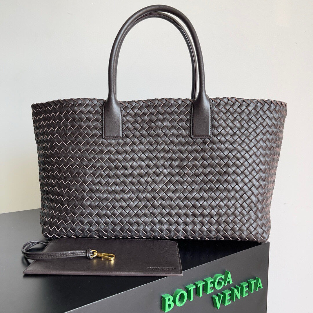 LARGE CABAT 51 IN BROWN LAMBSKIN