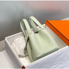 HERM Picotin Lock 18 Bag In Vert Fizz Clemence Leather