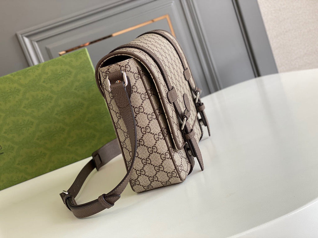 GUC Messenger Bag