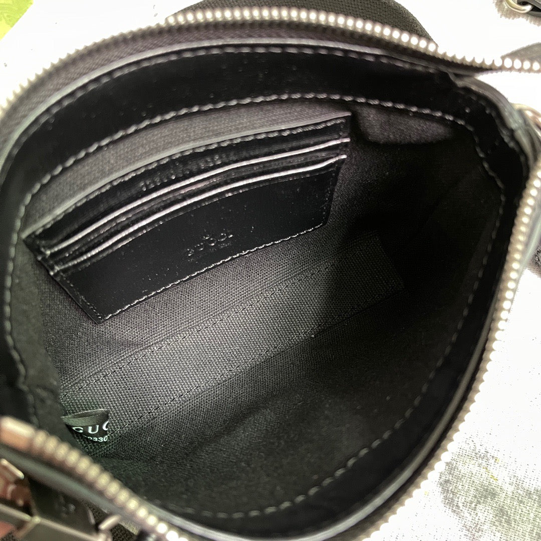 GUC Messenger Bag