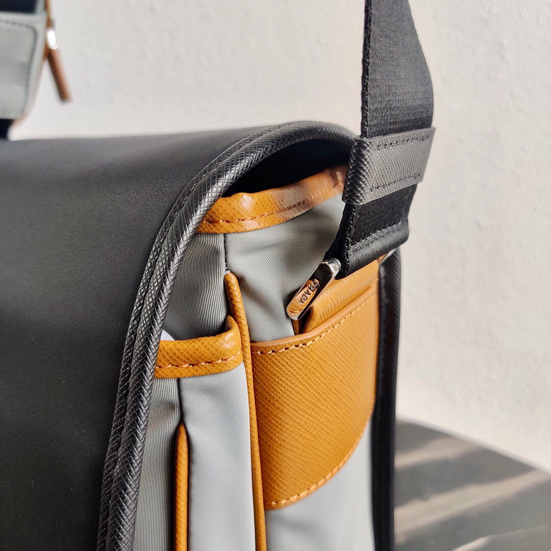 PRA Messenger Bag