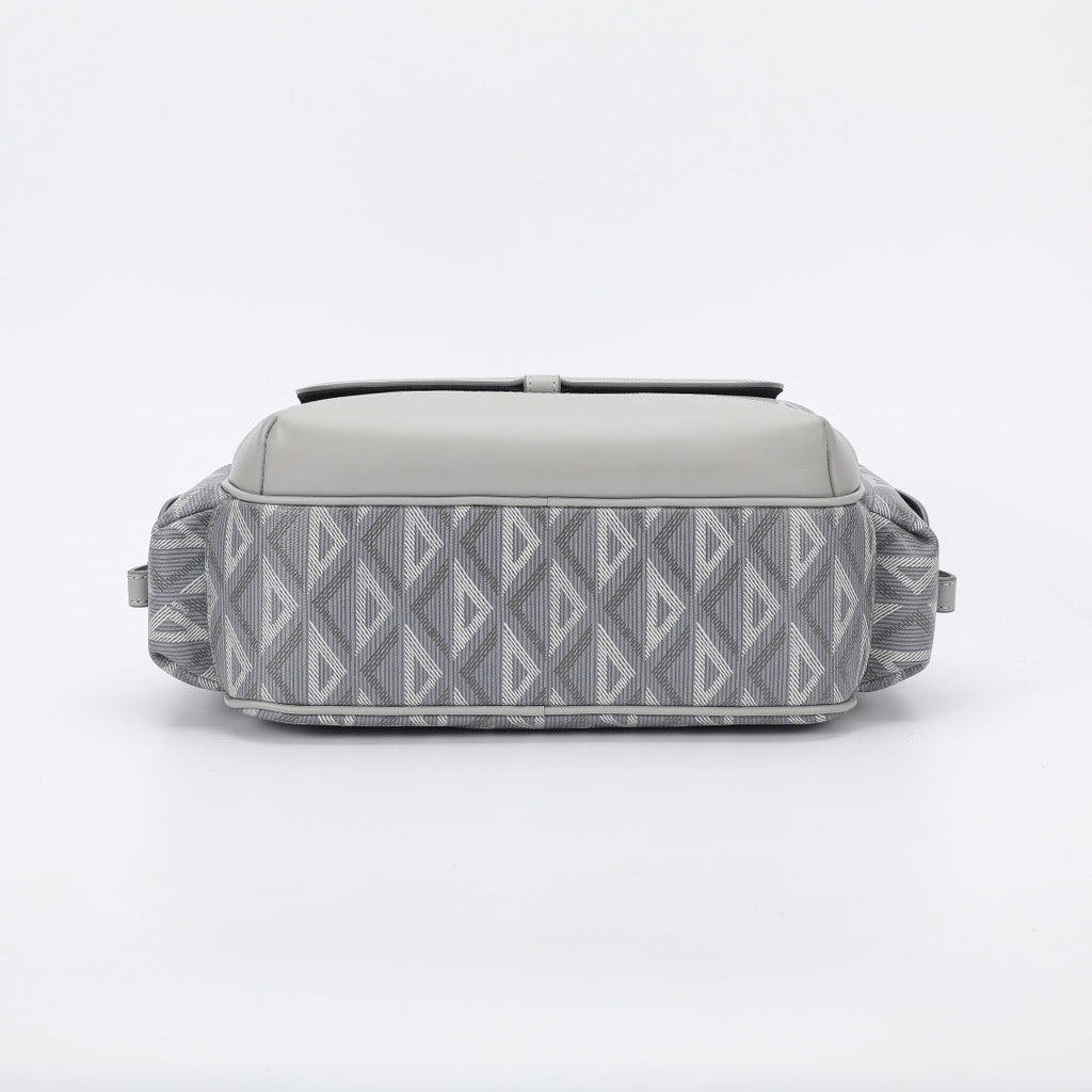 DIO Hit The Road Diamond Messenger Bag
