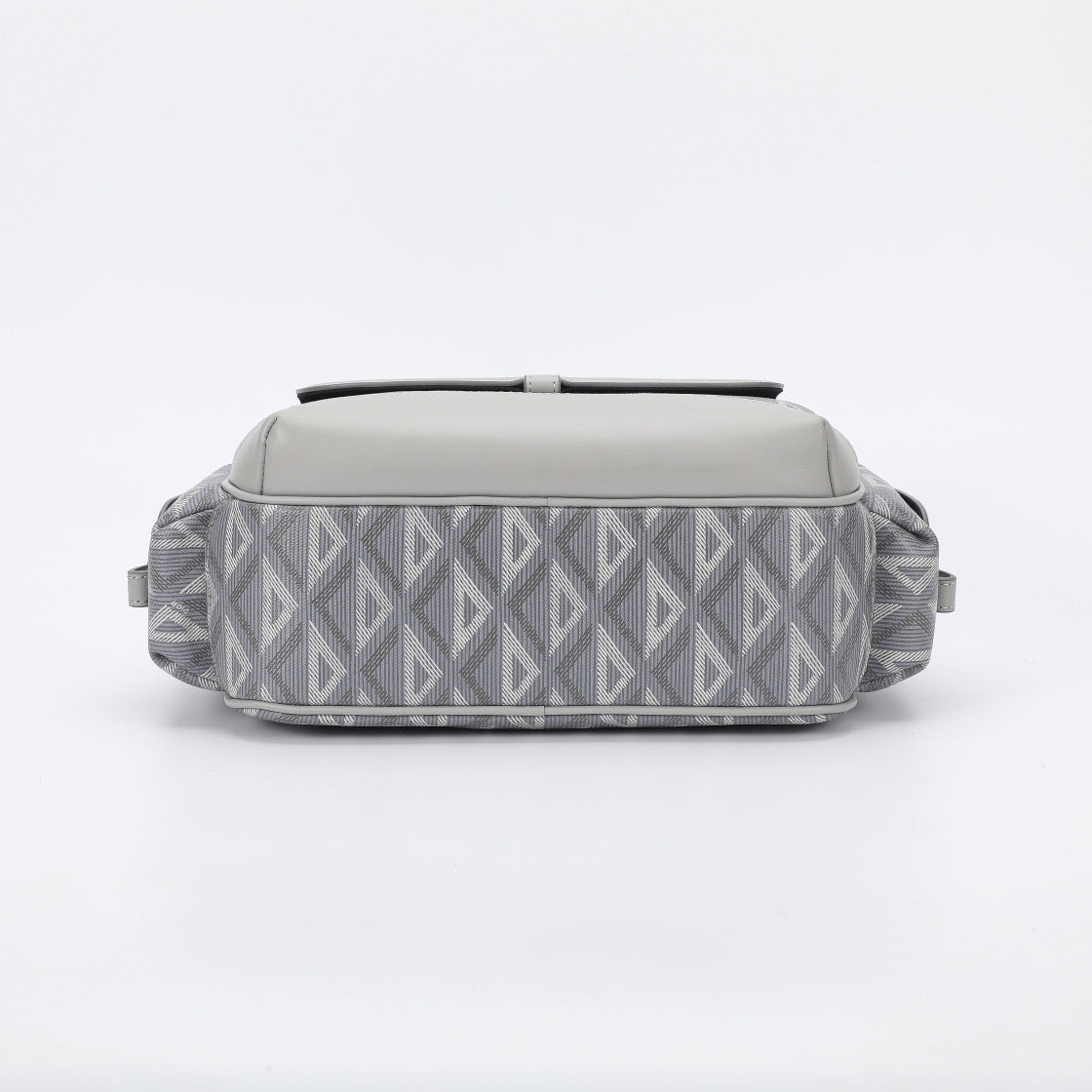 DIO Hit The Road Diamond Messenger Bag