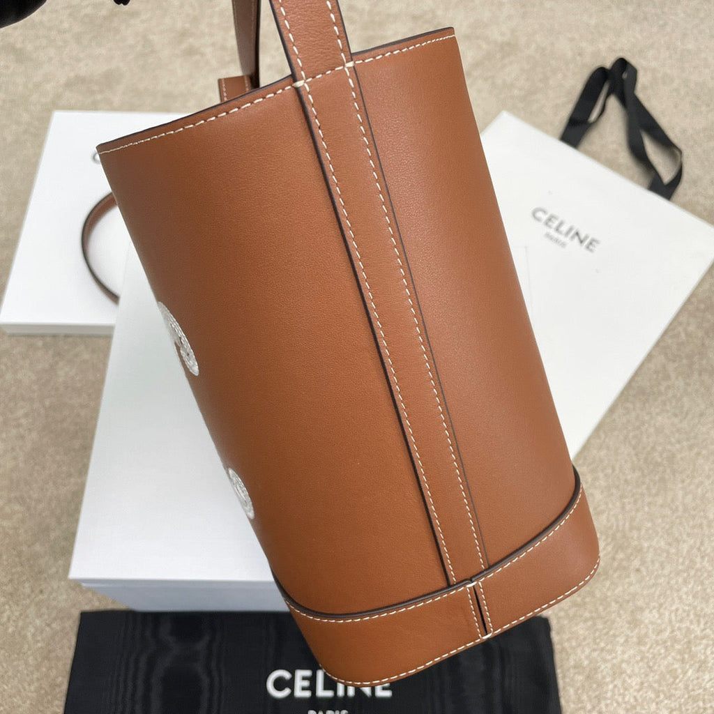 CEL Triomphe Bucket