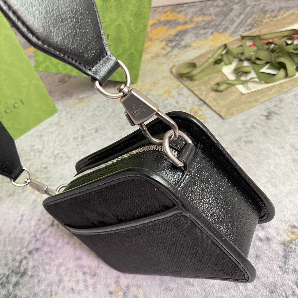 GUC Messenger Bag
