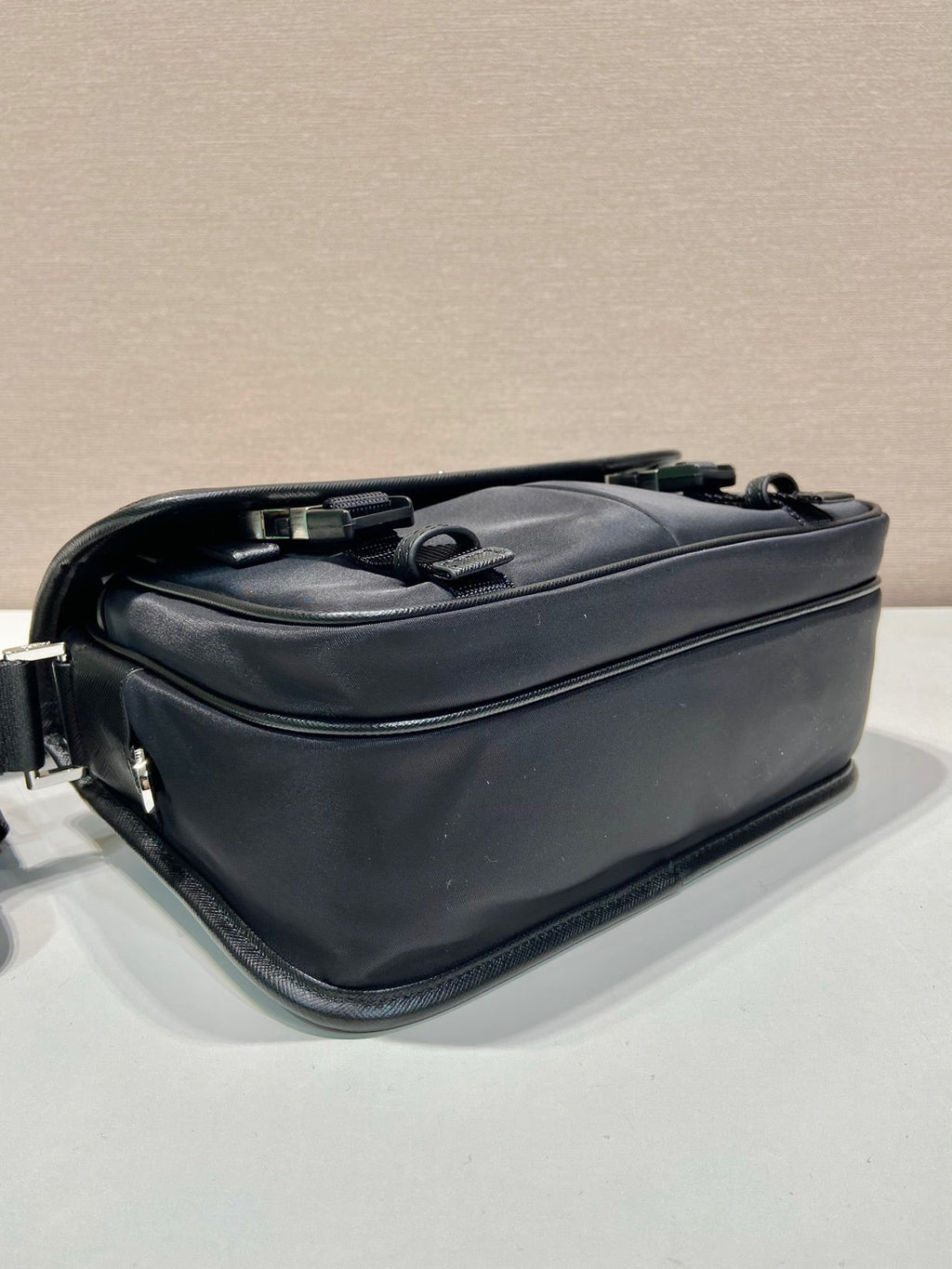 PRA Messenger Bag