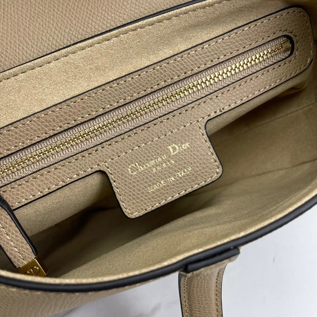 DIO Saddle