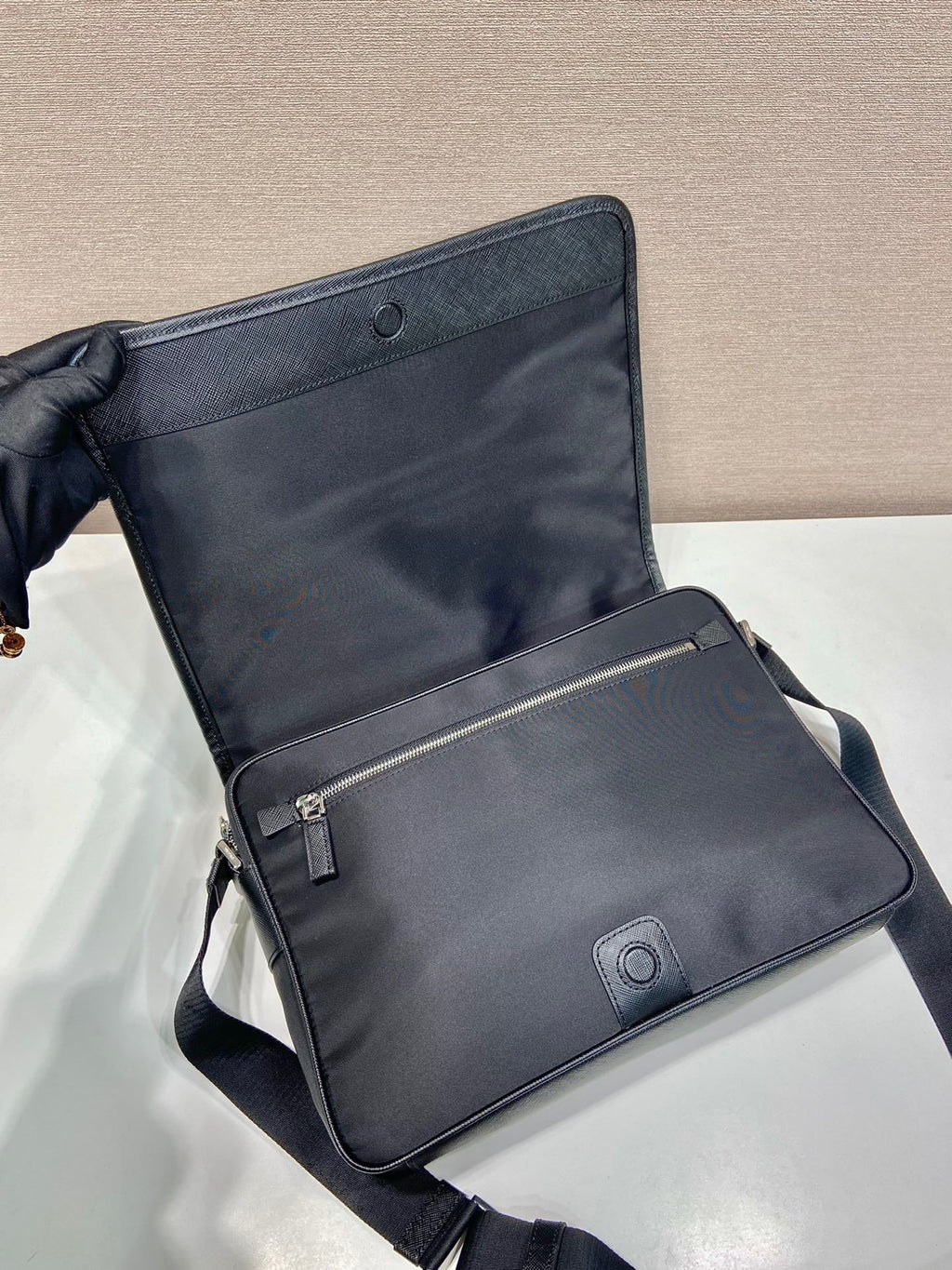 PRA Messenger Bag