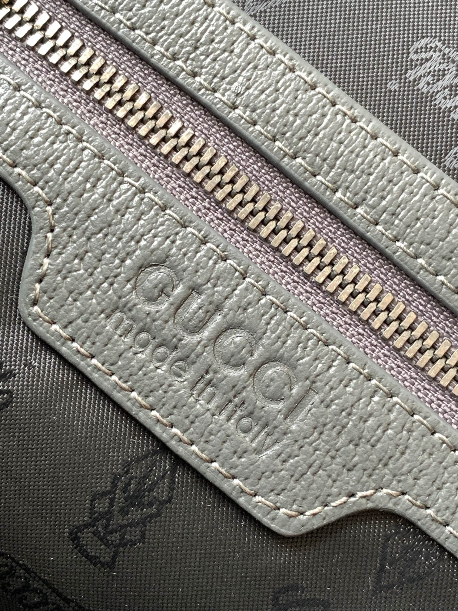 GUC Messenger Bag