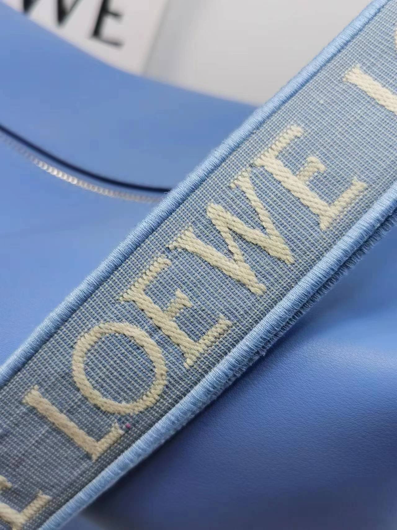 LO Messenger Bag