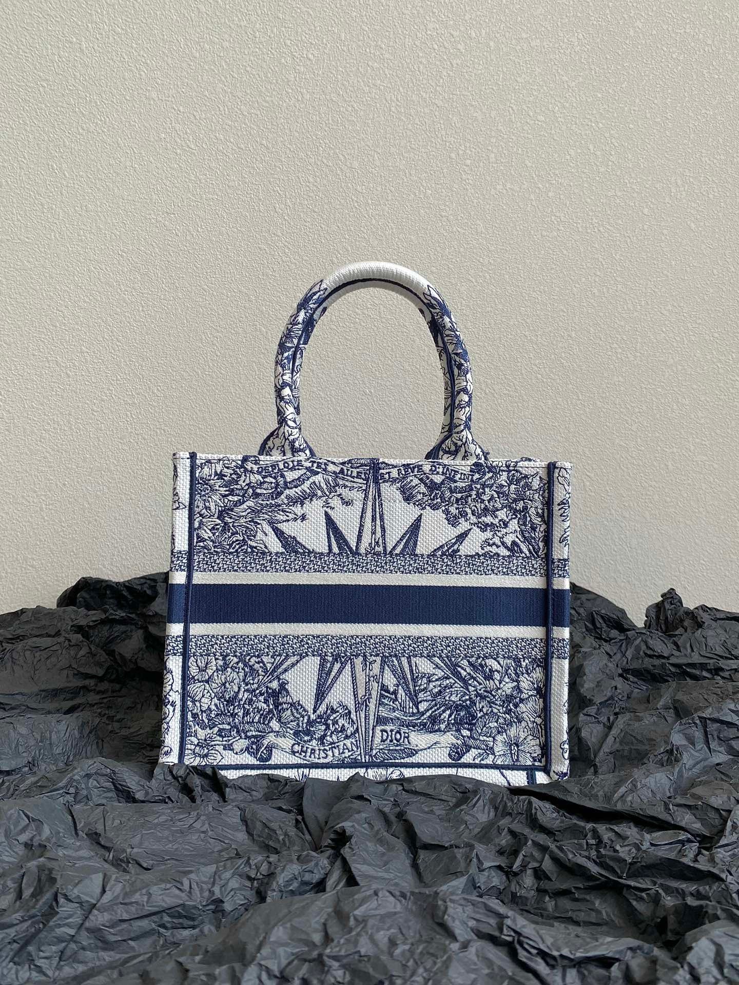 DIO BookTote (Small)