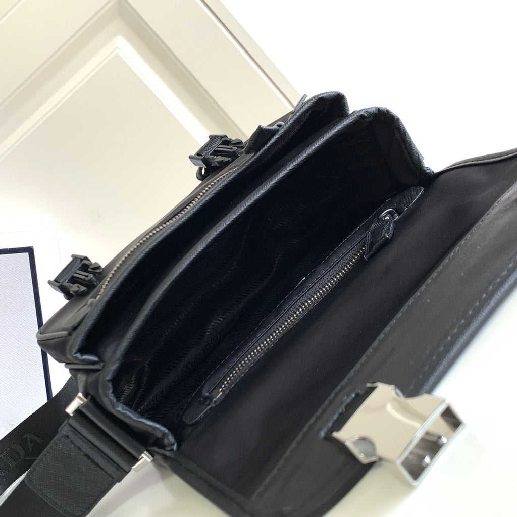 PRA Messenger Bag