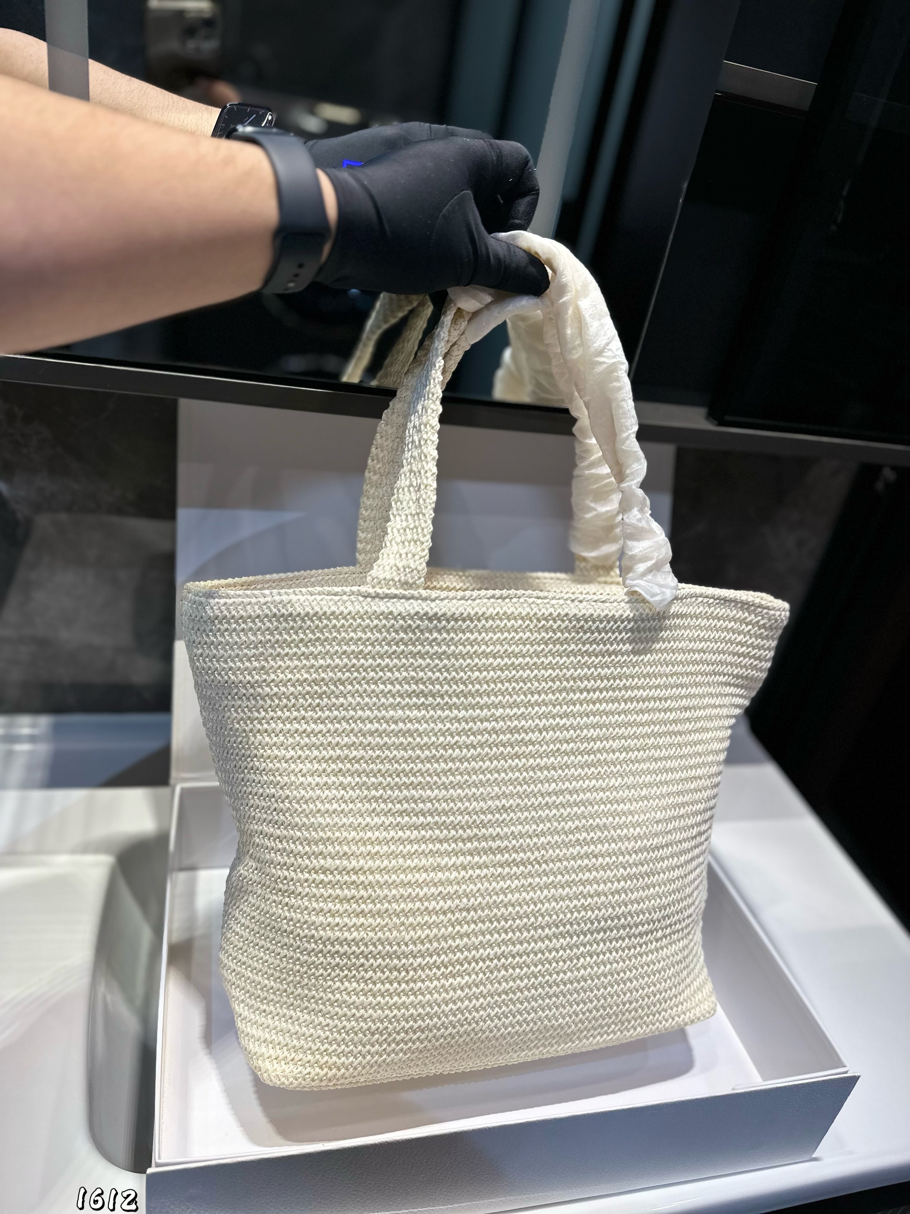 EMBROIDED LOGO TOTE BAG 30 IN WHITE WOVEN RAFFIA
