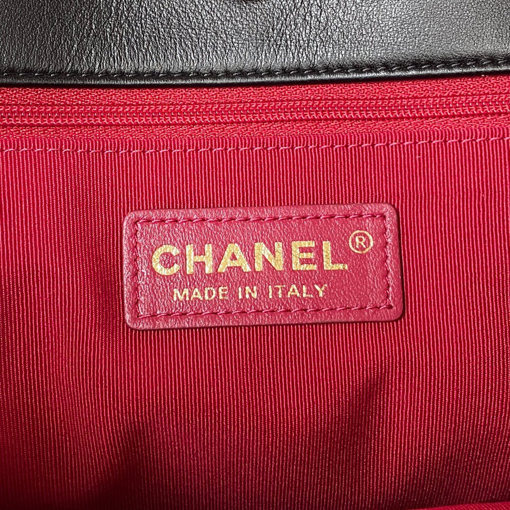CC LARGE 33 HOBO SHOPPING BAG IN BLACK CALFSKIN