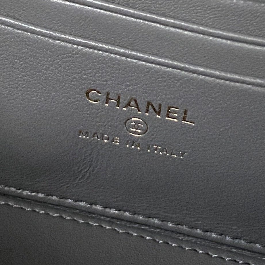 CC MINI 17 CLUTCH WITH STRAP IN DARK GREY CALFSKIN