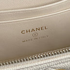 CHANEL COSMETIC BAG 19 IN CREAM GRAINED CALFSKIN GOLD HARDWARE