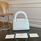 CHANEL KELLY SHOPPING BAG 19 IN WHITE CALFSKIN GOLD HARDWARE