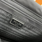PRADA SMALL 26 SHOULDERBAG IN BLACK SAFFIANO LEATHER