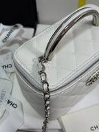 CHANEL MINI VANITY TOP HANDLE CASE 17 IN WHITE CAVIAR SKIN SILVER-TONE PLATED METAL