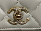 CHANEL MINI FLAP BAG 19 IN WHITE CALFSKIN DIAMOND LOGO