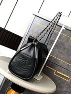 CHANEL SHOULDER BAG 40 IN BLACK SOFT LAMBSKIN EMBOSSED LOGO SILVER HARDWARE