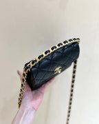 CHANEL 25S  TOTE CROSSBODY BAG 19 IN BLACK CALFSKIN WITH METAL HANDLE