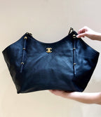 CHANEL LARGE MAXI SHOPPING BAG 59 IN BLACK CALFSKIN GOLD-TONE METAL