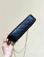 MESH POUCH 20 IN BLACK EFFECT LAMBSKIN WITH GOLD HARDWARE
