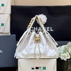 CHANEL 25 HANDBAG IN WHITE 30 GRAINED CALFSKIN GOLD HARDWARE