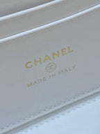 CHANEL 25S COCO CRUSH 17 IN WHITE CALFSKIN GOLD HARDWARE