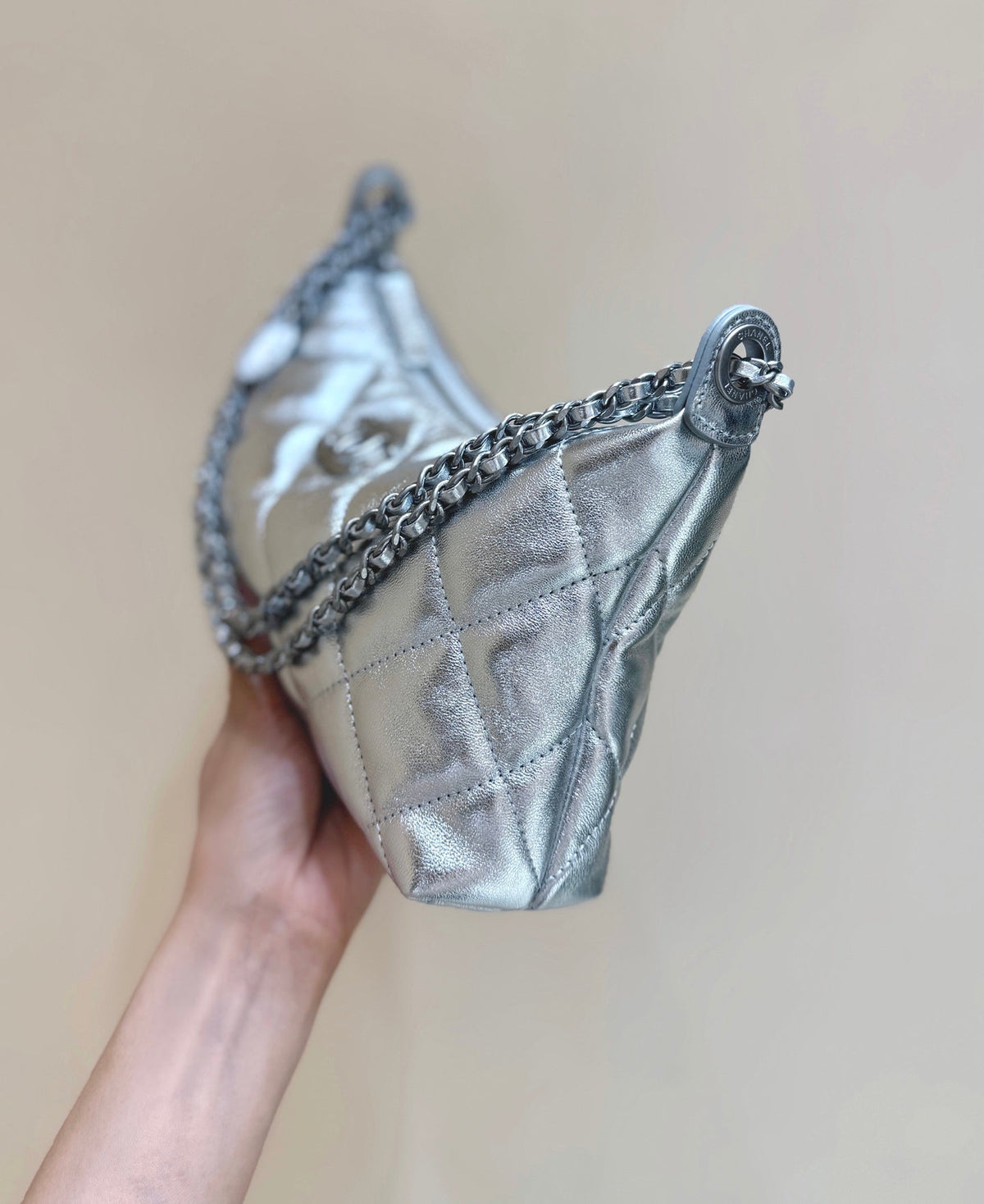 CHANEL 25S HOBO BAG KABELKA 26 IN SILVER CALFSKIN